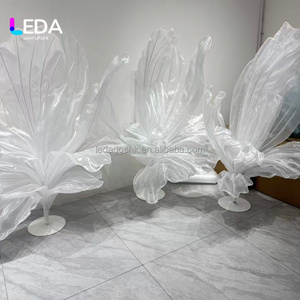 Centre de table géant en tissu blanc LEDA, fleur artificielle faite à la main en organza, support floral pour décoration de table de mariage et d'événements - Product Image 3