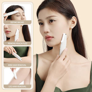 Outil de dermaplaning sonique pour femmes, <span class=keywords><strong>rasoir</strong></span> rechargeable pour le visage - Product Image 2