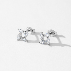 Boucles d'oreilles personnalisables en cuivre, version minimaliste en argent sterling S925 avec zircone taille marquise - Exclusives pour femmes - Product Image 6