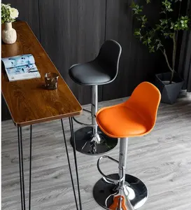 Silla de bar con respaldo de plástico ajustable en altura con base de metal con cojín de asiento Nuevo diseño admite personalización