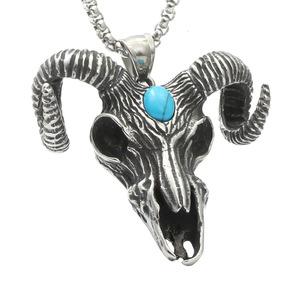 Collar con Colgante de Cráneo de Cerdo, Acero Inoxidable con Incrustaciones de Turquesa, Joyería Temática del Zodíaco Animal, Regalo - Product Image 1