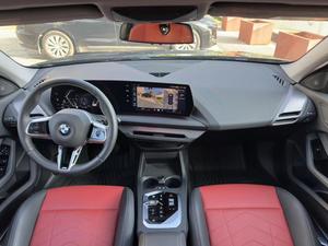Auto Usado en Venta, <span class=keywords><strong>BMW</strong></span> <span class=keywords><strong>Serie</strong></span> <span class=keywords><strong>2</strong></span> 225L M Sport Edición Dark Shadow 2025, Sedán de Lujo con Volante a la Izquierda, 204hp, Excelente Estado - Product Image 2