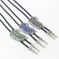 Westliche Pfauenfeder-Bolo-Krawatte aus Kunstleder mit geflochtenem Seil, Vintage-Zinklegierung und Opalstein-Bolo-Halskette für Herren und Damen