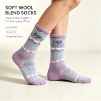 Chaussettes pour femmes en jacquard Fair Isle personnalisées, motif tricoté rétro, mélange de laine doux, chaussettes décontractées pour tous les jours, à porter en hiver