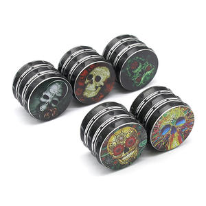 מטחנת גולגולת יצירתית בהדפסה ישירה מהמפעל, <span class=keywords><strong>4</strong></span> שכבות, 63 מ\"מ, לוגו מותאם אישית חרוט, סגסוגת אלומיניום, אביזר עישון - Product Image 2