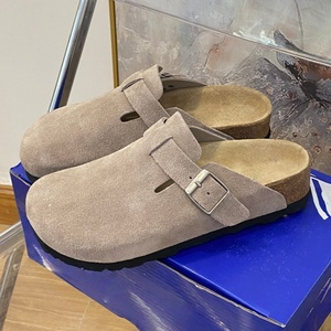 Sandalias planas personalizadas para exteriores, zapatillas deportivas, mules, zuecos Boston de cuero auténtico y ante, con plantilla de corcho para mujer, zuecos sólidos, zapatos para hombre - Product Image 1