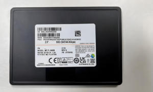 V-NAND PM9A3 TLC 7.68T MZQL27T6HBLA-00B7C PCIe 4.0 U.2ที่จัดเก็บข้อมูลภายในองค์กร NVMe เซิร์ฟเวอร์ SSD SATA - Product Image 3