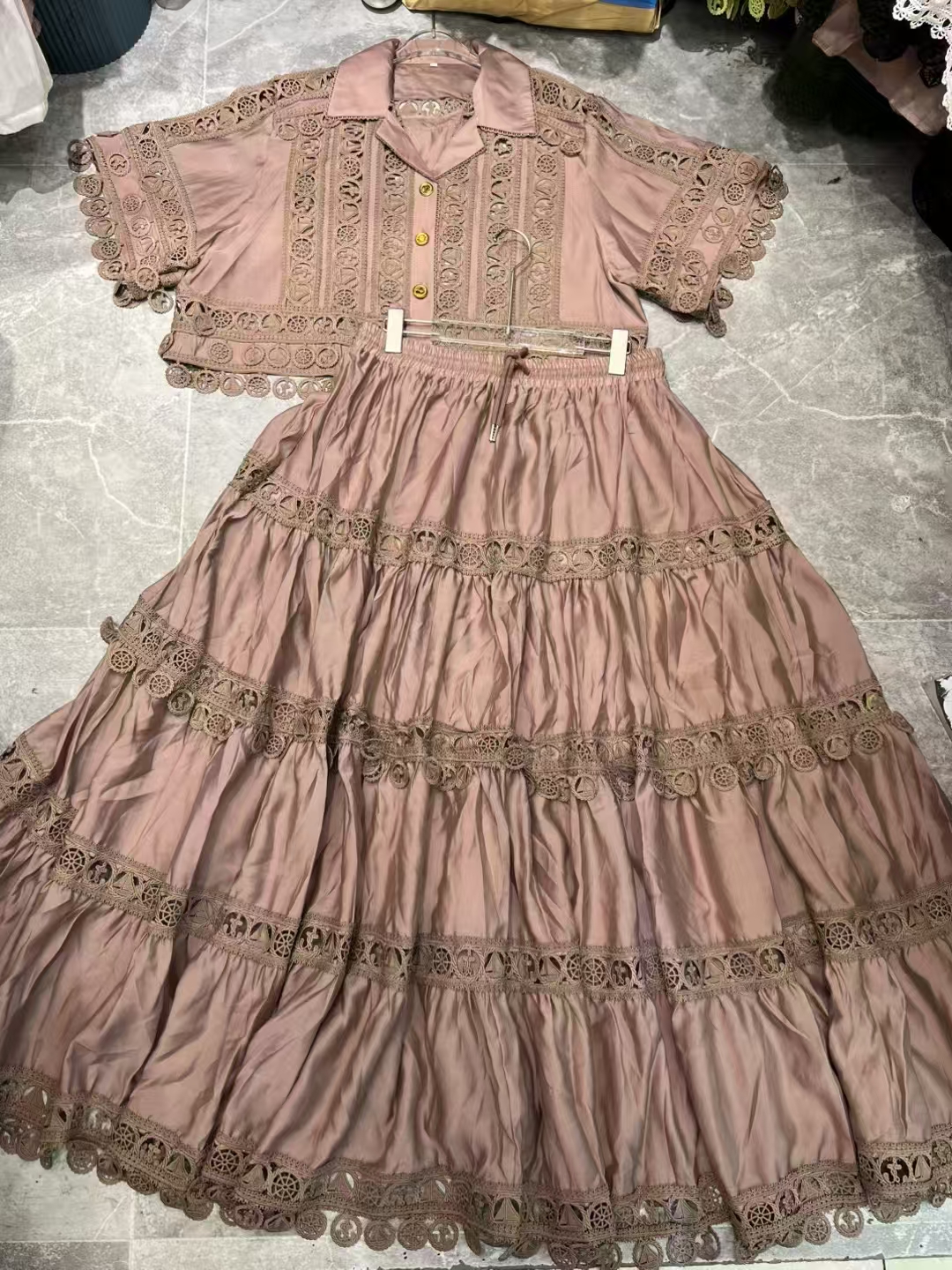 gray Pink