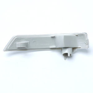ไฟเลี้ยวฟอร์ด 7S7113B382AA ไฟเลี้ยวกระจกมองข้างซ้ายและขวา วัสดุ ABS - Product Image 3