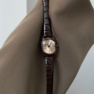 Reloj de Cuarzo para Mujer CILOA, Diseño Retro Simple con Esfera Pequeña, Correa Delgada Negra y Marrón, Elegante Reloj de Pulsera para Dama - Product Image 2