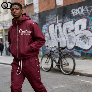 Manufacturer Custom <strong>Men's</strong> <strong>Summer</strong> Windbreaker Set <strong>Jacket</strong> and Nylon Pants Oversized Zip up Windbreaker Tracksuit Baggy Joggers OEM - Product Image 4
