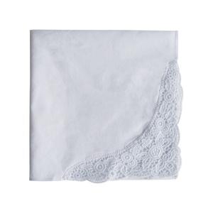 مناديل قطنية بيضاء نقية من الدانتيل وشاح أنيق 35 مربع سميك لحفلات الزفاف والجنازات شعار مخصص هدايا تذكارية سادة - Product Image 4
