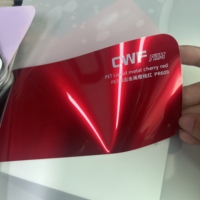Film de protection automobile rouge métallisé liquide PET extensible à effet de changement de couleur pour carrosserie – Rouleau de vinyle brillant rouge pour voiture