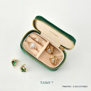 TAIMY Vente en gros Mini boîte de rangement de bijoux de voyage Logo personnalisé Organisateur de bijoux Emballage cadeau de bijoux Boîte de boucles d'oreilles bague en velours - Product Image 2