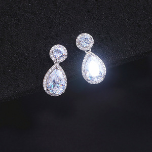 Orecchini Geometrici a Goccia con Zirconi, Eleganti Orecchini da Sposa di Lusso Leggero per Donne - Product Image 2