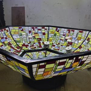 Dôme Tiffany en verre teinté avec cadre en fer pour applications extérieures, idéal pour bars, villas, hôtels et églises – Approvisionnement direct usine Chine - Product Image 5