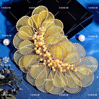 Patches de fleurs 3D en fil métallique Nouvelle feuille de verre carré Accessoires de mariage pour femmes Applique en cristal et strass pour robe