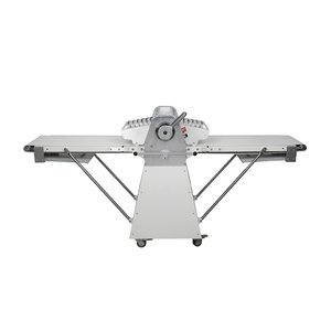 Équipement de boulangerie de laminoir de pâte de croissant de <span class=keywords><strong>pâtisserie</strong></span> d'acier inoxydable neuf ou utilisé avec la taille de petit pain 88x650mm pour des restaurants - Product Image 1
