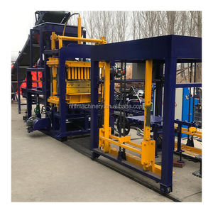 Máquina para Hacer Bloques QT4-15 de Alta Capacidad, Máquina Automática para Ladrillos con Mezcladora, Cinta Transportadora y Apilador para Construcción - Product Image 2