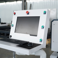 Centre d'usinage CNC de haute précision avec fixation automatique par ventouse, capacité de 3 verres de 19 mm d'épaisseur, machine de traitement du verre