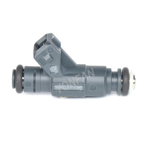 Inyector de combustible 0280156142 para VW <span class=keywords><strong>Bora</strong></span> Beetle 1,8 <span class=keywords><strong>T</strong></span> 1999-2010 06A906031BM - Product Image 2