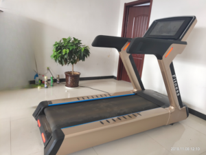 Equipo de Gimnasio en Oferta, Caminadora Eléctrica con Pantalla Táctil LCD y Seguimiento de Frecuencia Cardíaca para Fisicoculturismo - Product Image 2