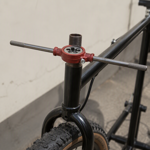 Chiave per filettatura forcella bici da 25,4 mm, rossa, con attacco per filo stantuffato, a sei scanalature, per filettare il forcellino <span class=keywords><strong>anteriore</strong></span> - Product Image 5