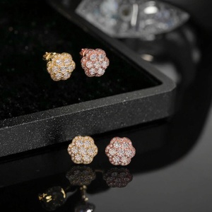 Orecchini a Perno con Fiore in Moissanite VVS Colore D, Gioielli Hip Hop in Argento <span class=keywords><strong>925</strong></span> con Chiusura a Vite per Uso Quotidiano - Product Image 5