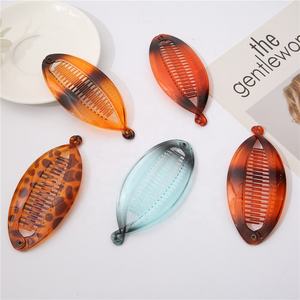 Vente en gros à prix abordable : Grands peignes double dents, pinces <span class=keywords><strong>banane</strong></span> classiques et pinces à cheveux pour queue de cheval, pour femmes et filles aux cheveux épais et bouclés, en plastique - Product Image 2