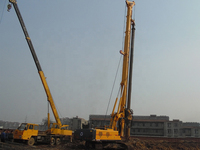 Foreuse rotative de haute qualité XR280 Machine de forage hydraulique avec une profondeur de forage de 135m Offre Spéciale en Amérique du Sud et en Afrique