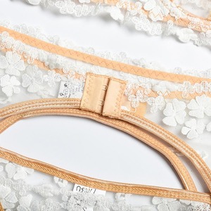 IHOOV Set di Biancheria Intima Tre Pezzi in Pizzo Ricamato con Ferretto, Perizoma e Reggiseno Sexy per Donna - Product Image 5