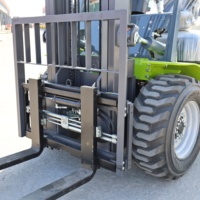 Chariot élévateur tout-terrain 4x4, 3 tonnes, 3,5 tonnes, moteur diesel Euro 5, chariot élévateur tout-terrain de qualité supérieure CE