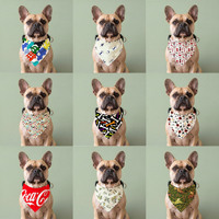 Verstelbare hondenbandana-halsband met D-ring, diverse schattige printpatronen, zachte driehoekige hondensjaal voor honden in de maten P, S, M, L, dagelijkse outfit