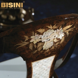 Fauteuil <span class=keywords><strong>de</strong></span> salle à manger vintage <span class=keywords><strong>de</strong></span> luxe <span class=keywords><strong>de</strong></span> style villa italienne, mosaïque florale artisanale en nacre, <span class=keywords><strong>chaise</strong></span> <span class=keywords><strong>de</strong></span> salle à manger rembourrée en tissu blanc doux - Product Image 5