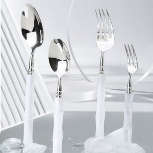 Mới độc đáo Nhựa Tre xử lý Bạc nĩa dao muỗng spreader thép không gỉ tre thiết lập dao kéo - Product Image 1