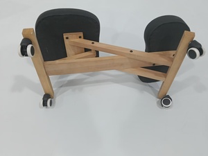 Umweltfreundlicher Buchenholz-Korrekturstuhl mit Abnehmbaren Rollen, für Schönheitssalons und Sport- und Gesundheitsinstitute - Product Image 4