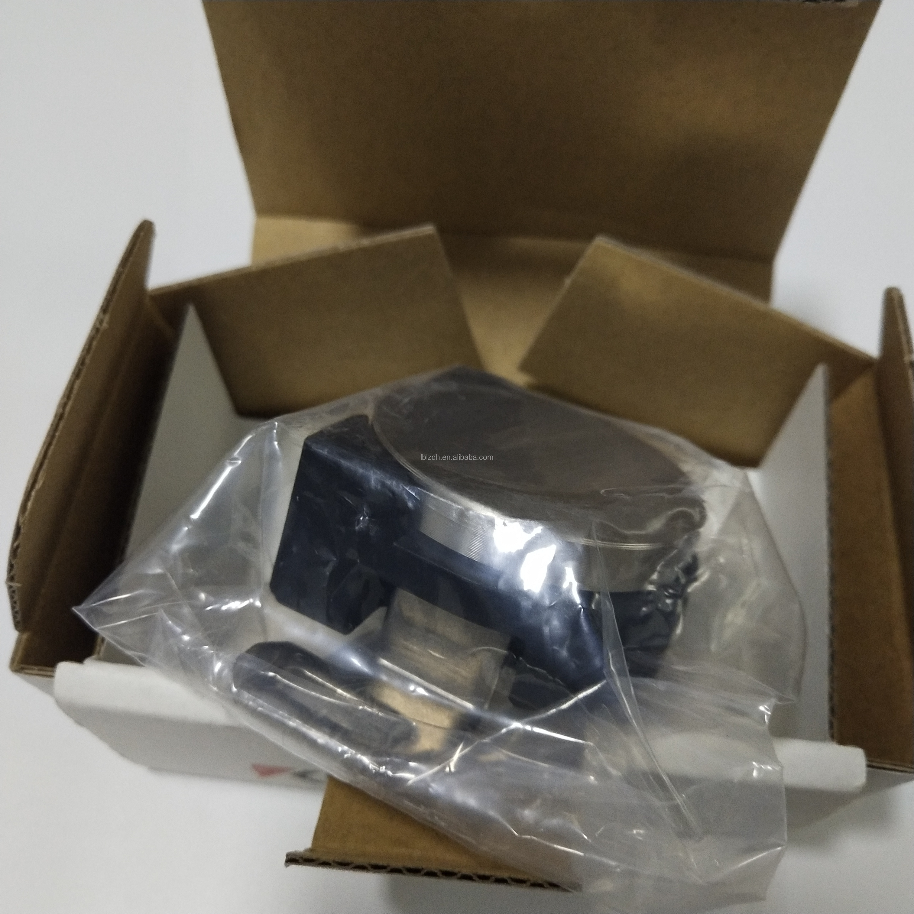 お買い得価格 KEYENCE GS-M51P セーフティインターロックスイッチ 保持