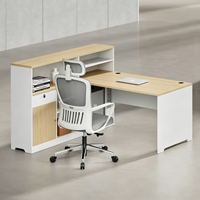 Poste de travail de bureau pour 4 personnes de qualité E0, écologique, avec cloison moderne et minimaliste, bureau informatique en îlot