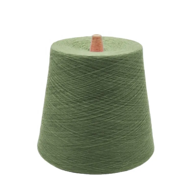 La fabbrica ha fornito semplicemente il filato sportivo organico in cotone filato 100% core con alta qualità per lavorare a maglia