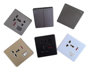 Panneau Pc noir mat de haute qualité Plaque de prise <span class=keywords><strong>FM</strong></span> satellite et TV diplexée murale standard britannique - Product Image 2