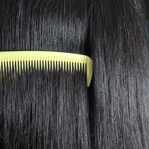 Pettini Professionali per Parrucchieri con LOGO Personalizzato, Strumenti per Taglio Capelli, Pettini Gialli per Salone - Product Image 3