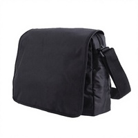 Sac bandoulière unisexe tendance en polyester durable, couleur noire, style poitrine, prix abordable