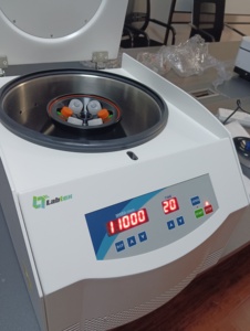 Labtex <span class=keywords><strong>Tg16</strong></span> 16000Rpm Lab Lcd <span class=keywords><strong>Centrifuge</strong></span> Hoge Kwaliteit Voor Biologie Chemicaliën Lab Onderzoek Micro Controle Hoge Snelheid Centrifuges - Product Image 2