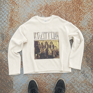 T-shirt a maniche lunghe in maglia waffle OEM ODM, con stampa personalizzata a goccia d'inchiostro, stella e fiamma, spalle scese, da uomo - Product Image 3