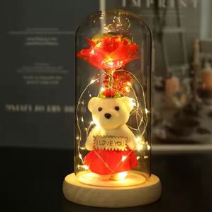 ของขวัญวันแม่สำหรับผู้หญิง กุหลาบคริสต์มาสที่ระลึกในโดมแก้วพร้อมไฟ LED ของขวัญวันเกิดแบบปรับแต่งได้ - Product Image 3
