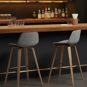 Ensemble de 2 tabourets de bar Randolph en bois courbé, gris pierre, marron clair, hauteur de comptoir, base en bois moderne, mobilier commercial - Product Image 2