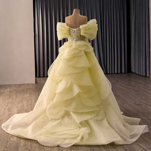 <span class=keywords><strong>ชุด</strong></span>ราตรีทรงเมอร์เมดสีเหลืองมุกสุดหรู พร้อมกระโปรงคลุม รุ่น Jancember 251140 - Product Image 3