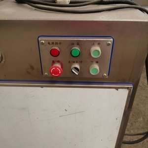 Machine de remplissage de saucisses d'agneau Merguez pneumatique automatique Pompe de machine de fabrication de viande en acier inoxydable conforme aux normes Halal à faible entretien - Product Image 4