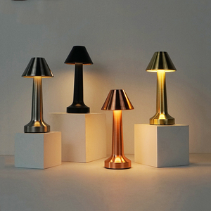 <span class=keywords><strong>Lampada</strong></span> da Tavolo Dimmerabile Senza Fili Zafferano <span class=keywords><strong>Poldina</strong></span> <span class=keywords><strong>LED</strong></span> per Hotel e Ristoranti, Ricaricabile - Product Image 4