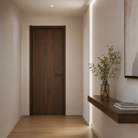 Porte intérieure économique en PVC stratifié, aspect moderne et épuré, structure robuste pour villas et travaux de construction résidentielle, certifiée ISO
